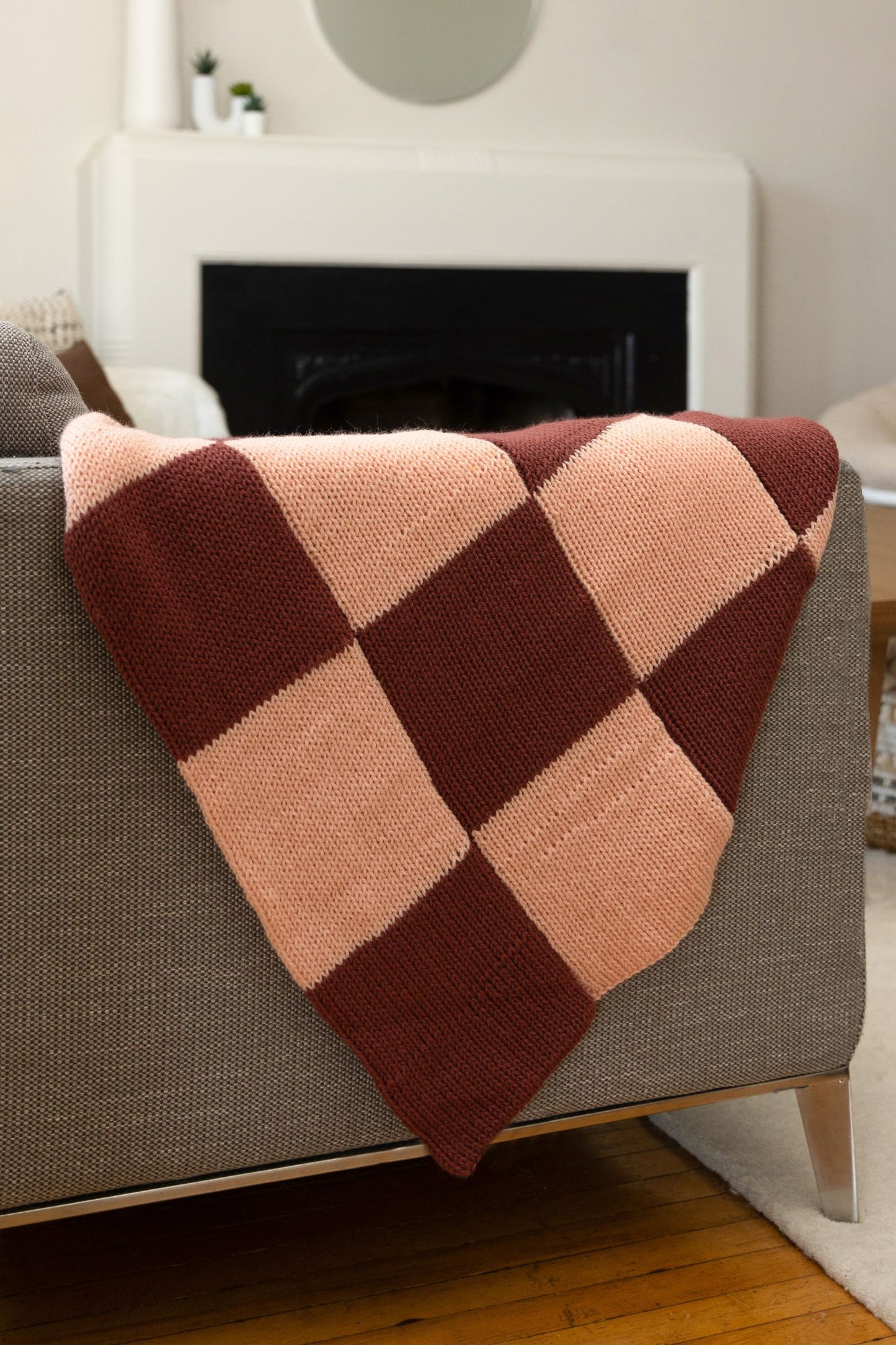 Modern Gingham Pattern -  A Fresh Take on a Classic Knit