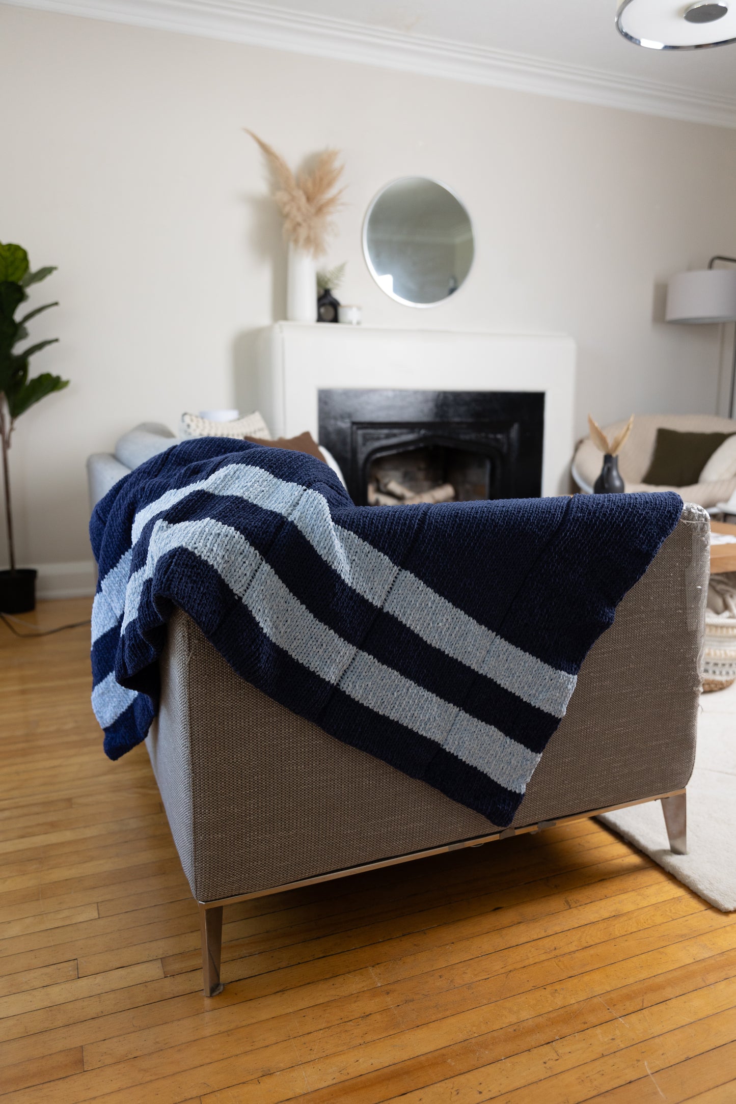 Blue Chic Chenille Blanket Pattern