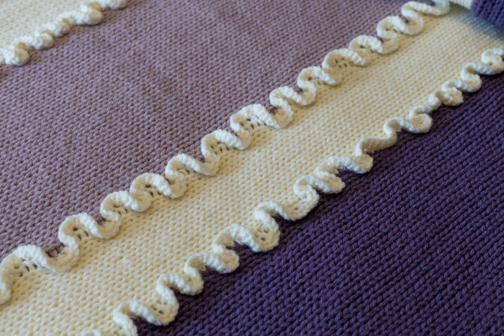 Horizontal Stripes Blanket Pattern