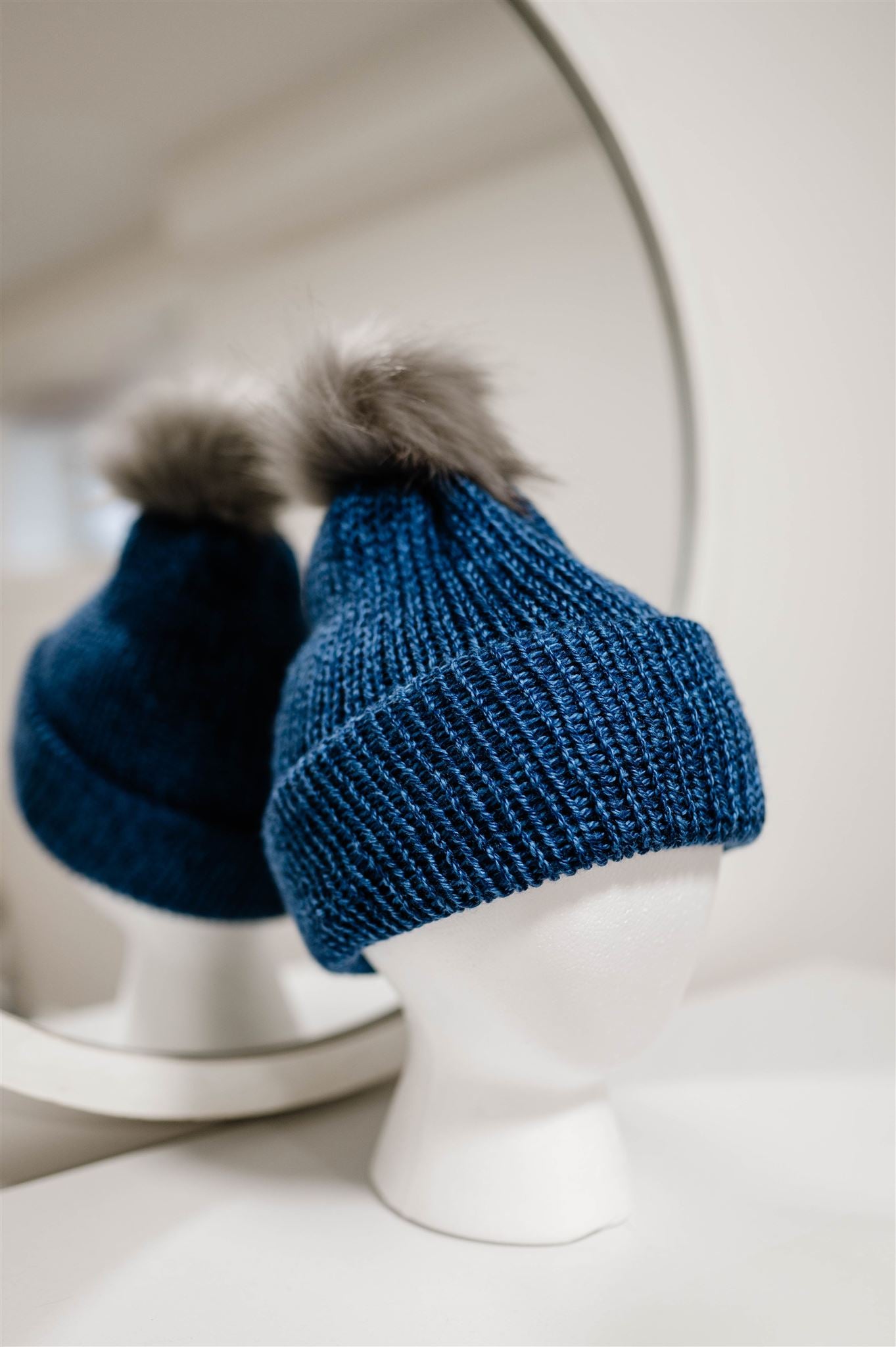 Ladies/Teens Winter Hat